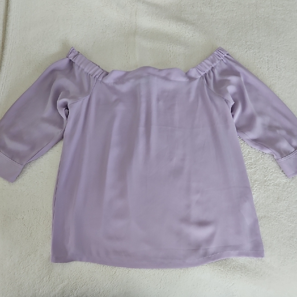 Ladie's Banana Republic Lavender Off-Shoulder Women's Top